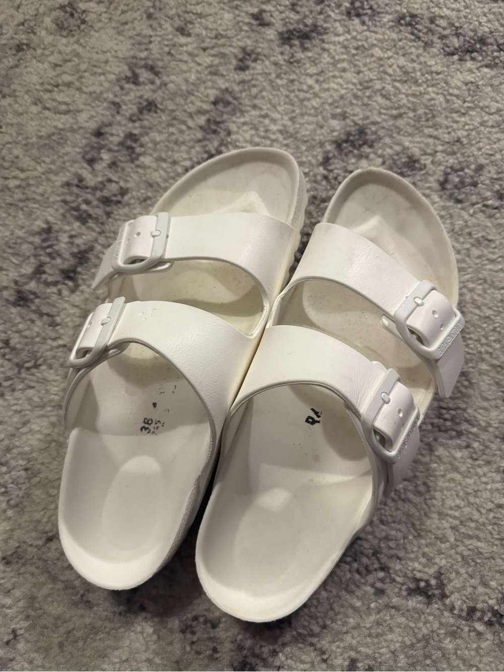 Birkenstock Women’s White Slide Sandals Adjustable Buckle Straps US 8 EU 38